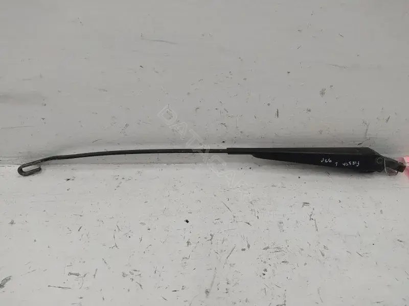 Рычаг стеклоочистителя 89FG17526A2A