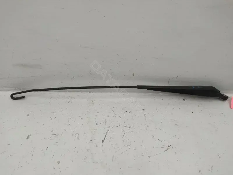 Рычаг стеклоочистителя 93BG17526C2C