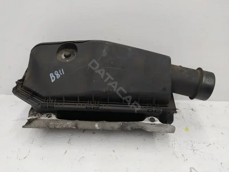 Корпус воздушного фильтра A6110901601