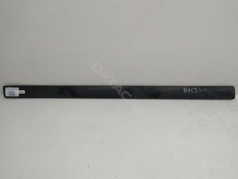 Молдинг двери 7M3853505