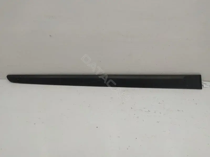Молдинг двери 8200036023