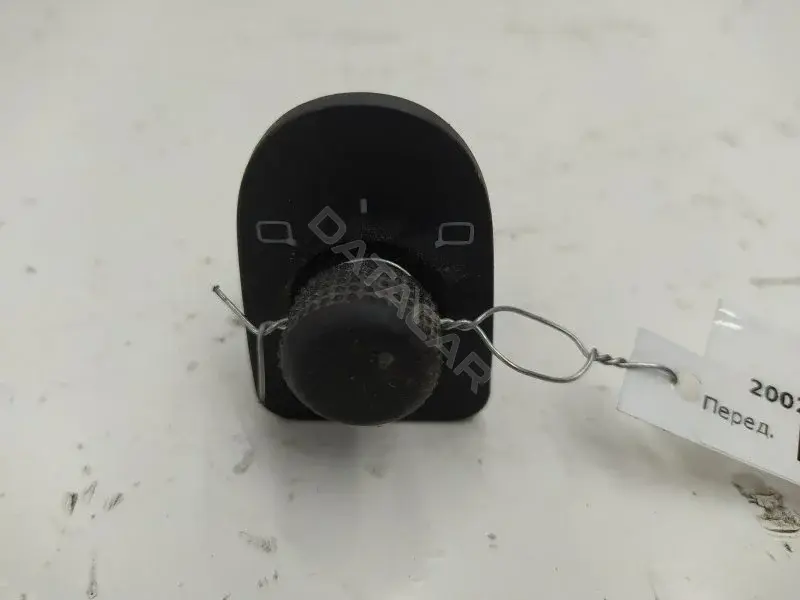 Джойстик регулировки зеркал 1M1959565C