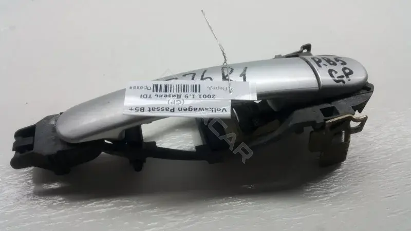 Ручка двери 3B0837885886