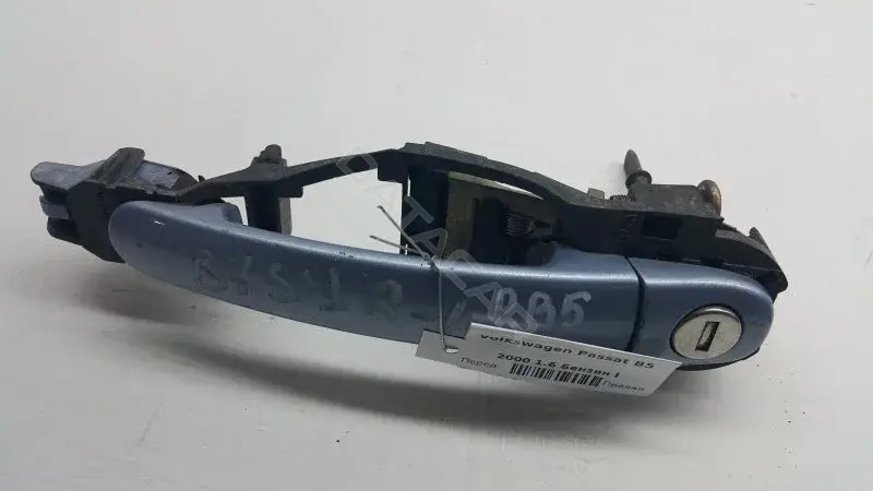 Ручка двери 3b0837885886