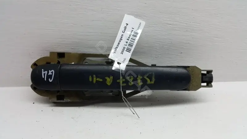 Ручка двери 3b0837885886