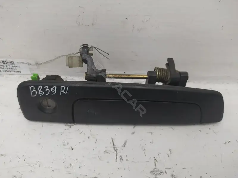 Ручка двери MR186322