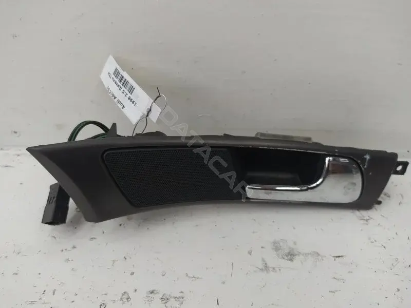 Ручка двери 4B0837020