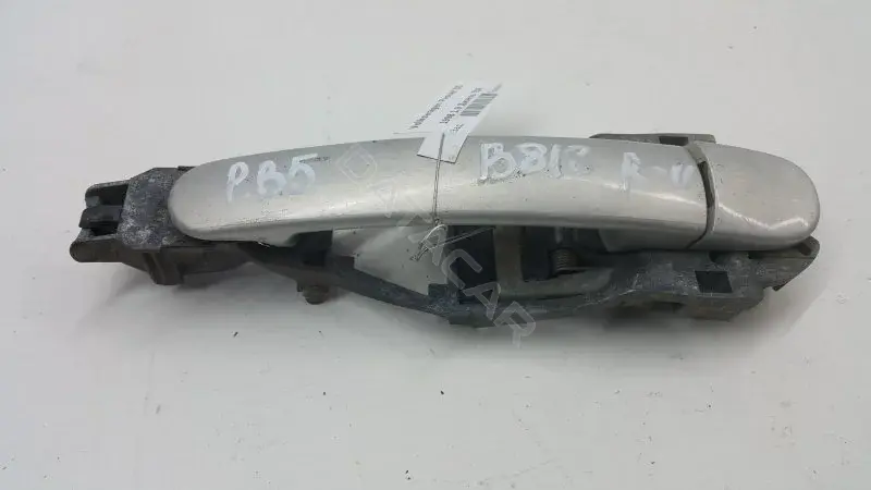 Ручка двери 3B0837885886