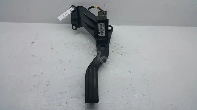 Педаль газа 2S719F836DA