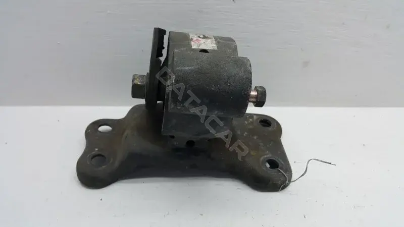 Подушка двигателя (Опора) MR244036