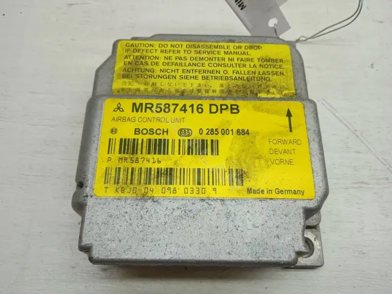 Блок управления подушками безопасности MR587416