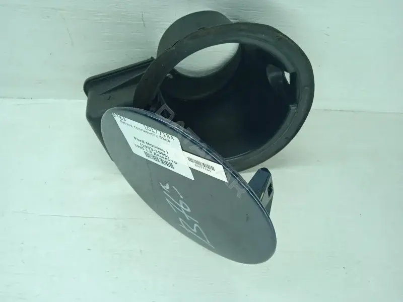 Крышка лючка топливного бака 93BGN405A02AB