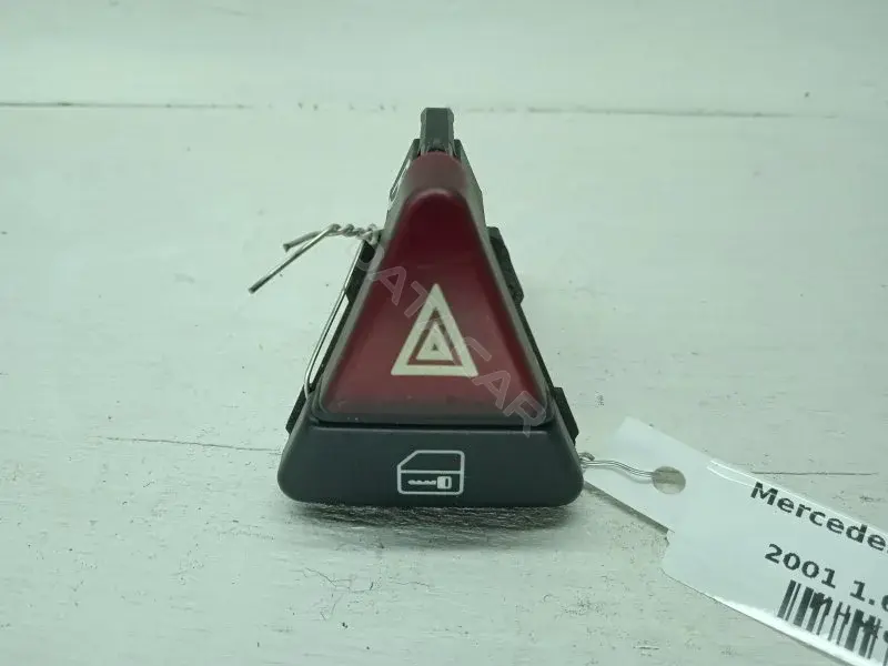 Кнопка аварийки 1688206710