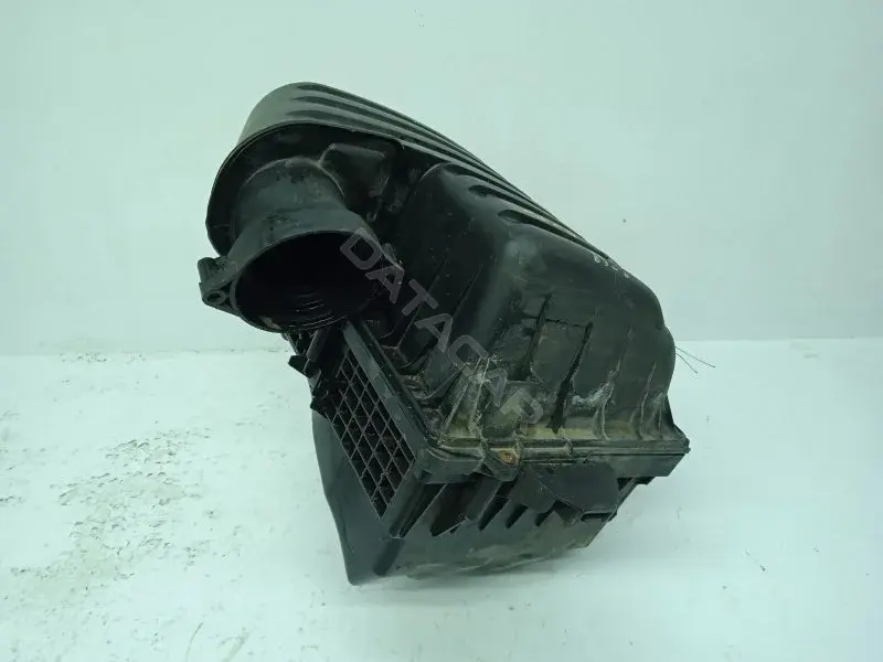 Корпус воздушного фильтра YM2X9600GB
