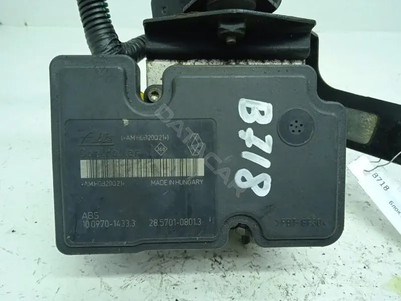 Блок управления АБС 8201040536