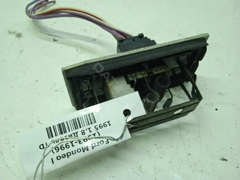 Резистор печки 93BW18B647AF