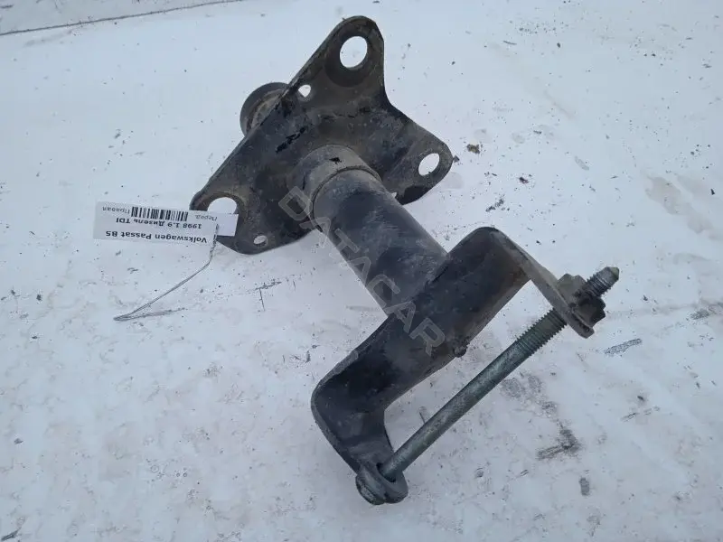 Усилитель бампера 3b0807134a