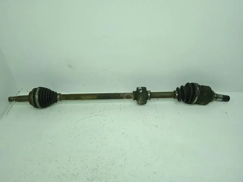 Приводной вал / Полуось 10168401