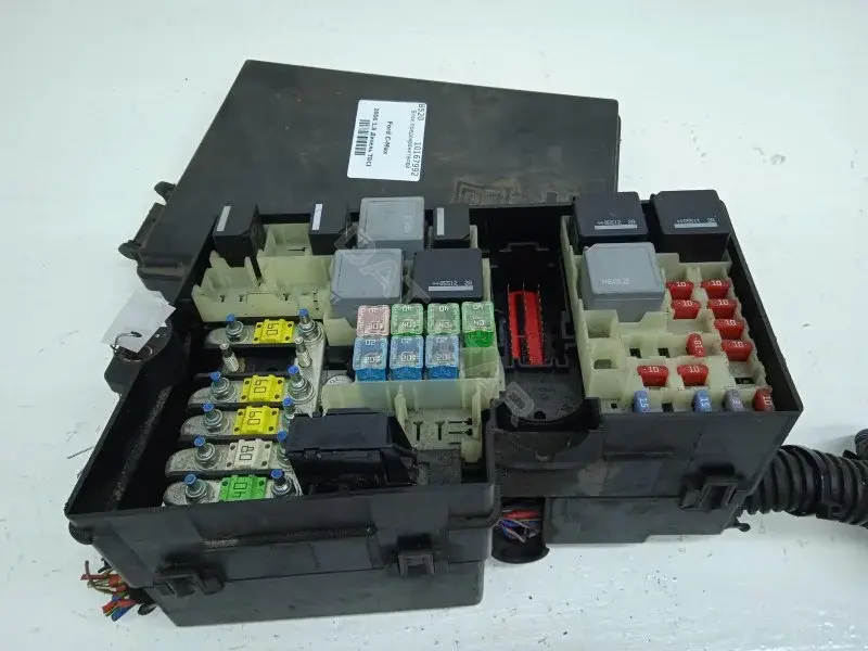 Блок предохранителей 3M5T14A076AE