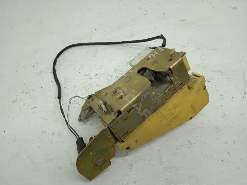 Замок двери 93BG220A20DC