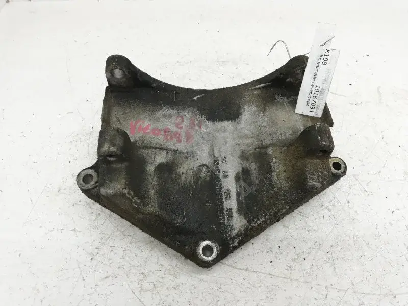 Кронштейн генератора R1111550135