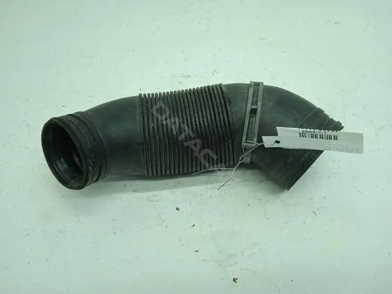 Патрубок воздушный YM216W633DA