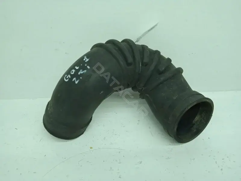 Патрубок воздушный YM219W633BA
