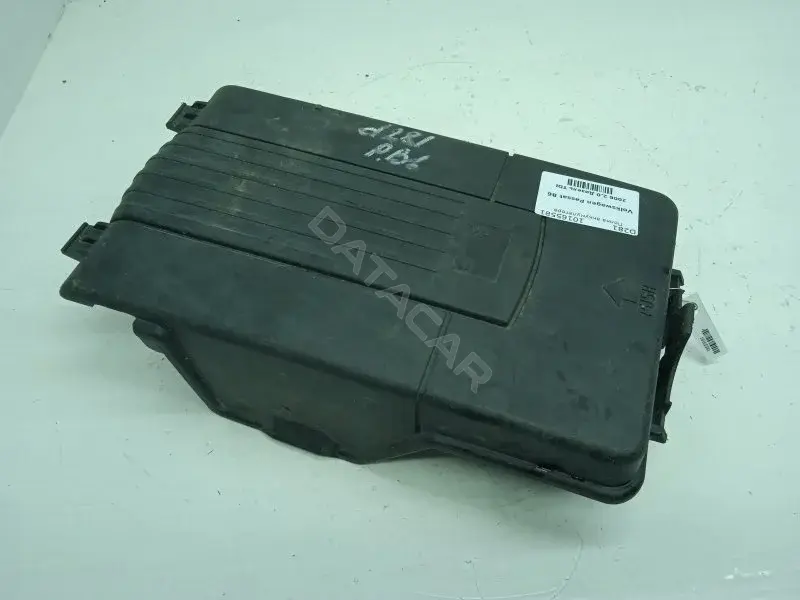 Полка аккумулятора 3C0915443A