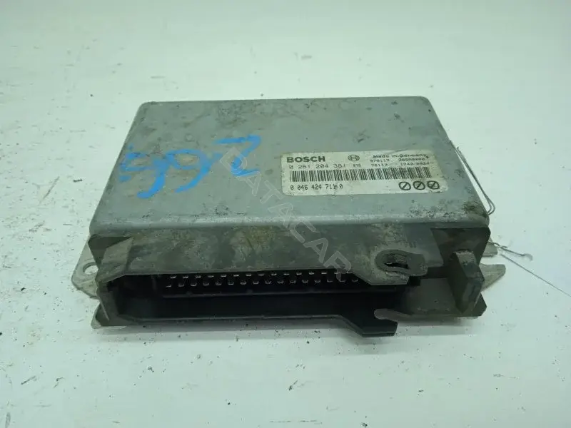 Блок управления двигателем 026120438100464247110