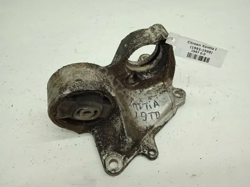 Кронштейн полуоси 10163589