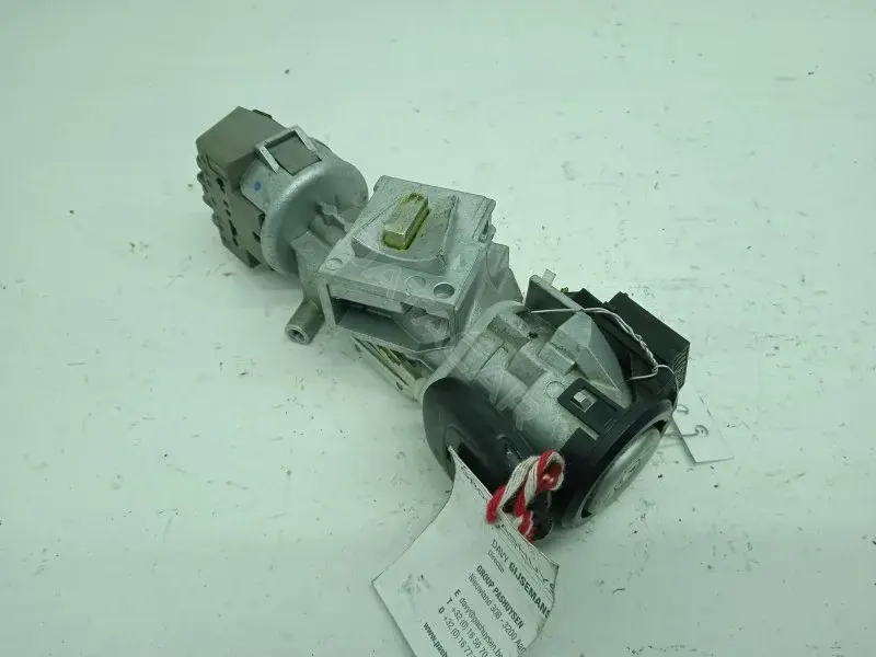 Замок зажигания 3M513F880AC