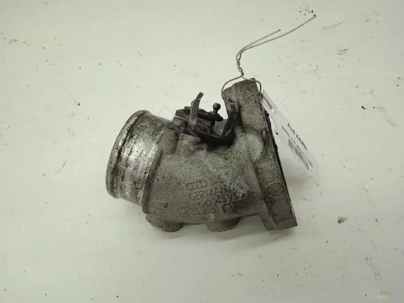 Дроссельная заслонка 8D0145950C