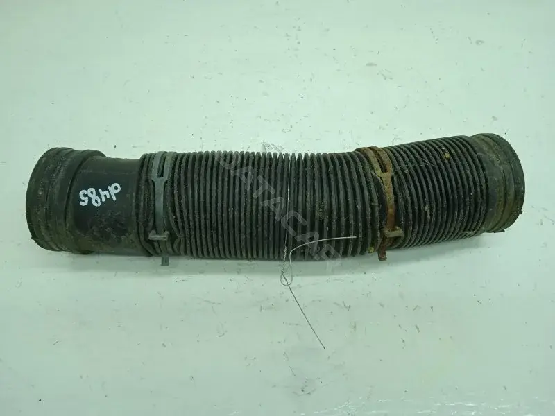 Патрубок воздушный 1J0129684J