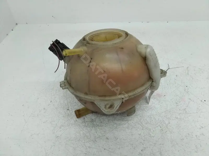 Расширительный бачок 1J0121403B
