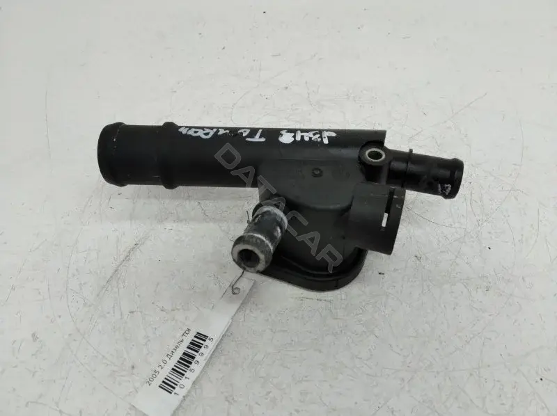 Фланец охлаждающей жидкости 038121132D