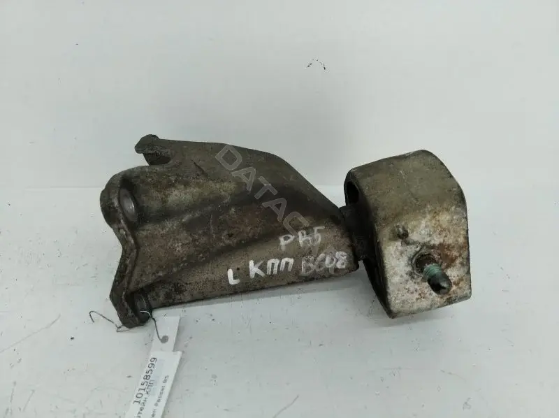 Кронштейн КПП 8D0399113AB