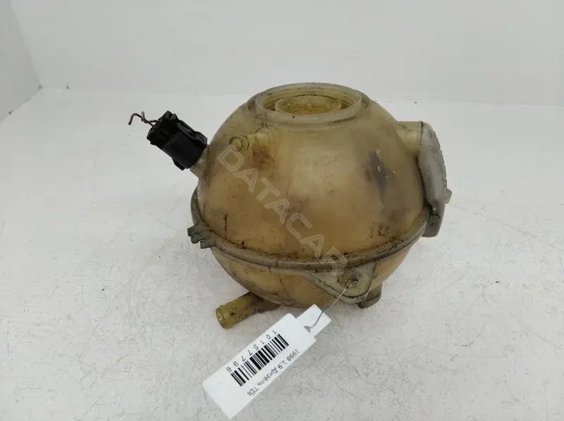 Расширительный бачок 1J0121403A
