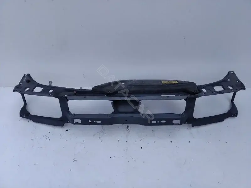 Рамка капота 10157443