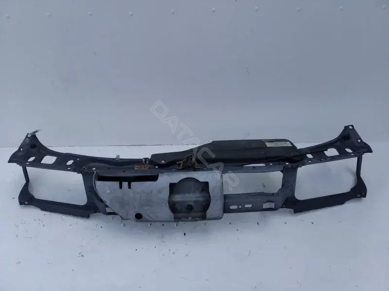 Рамка капота 10157179