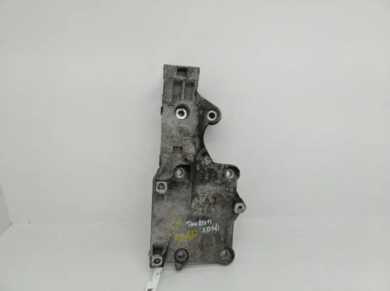 Кронштейн генератора 03G903143A