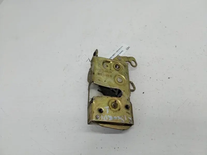 Замок двери 86GBA21B12BB