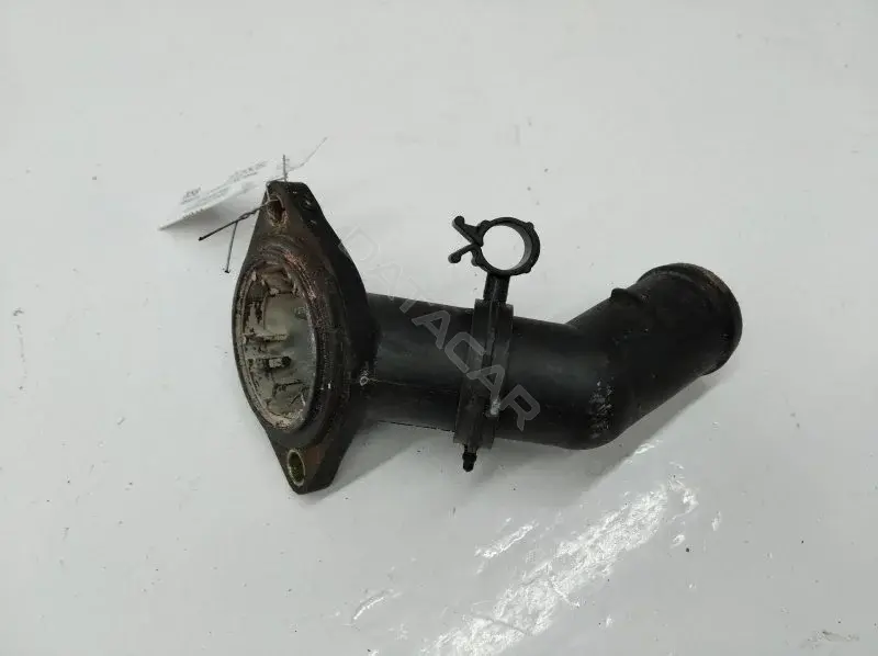 Фланец охлаждающей жидкости 038121121D