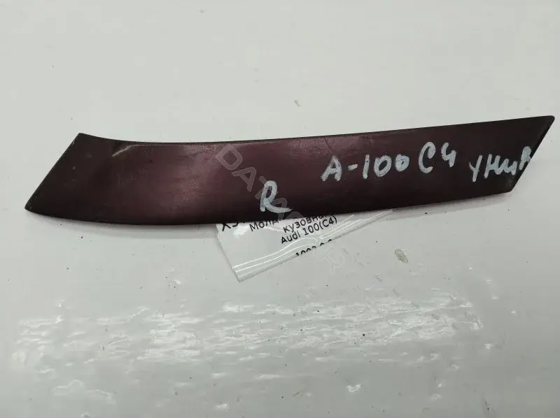 Молдинг двери 4A9853216