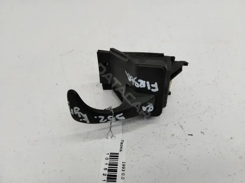 Ручка двери 89FBA22600AA