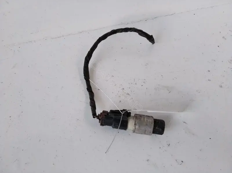 Датчик давления кондиционера 95BW19E561AA