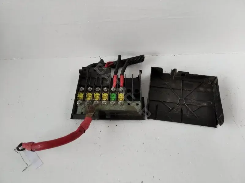 Блок предохранителей 2S6T14A076AA