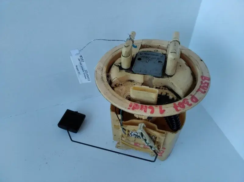 Датчик уровня топлива 9632759780