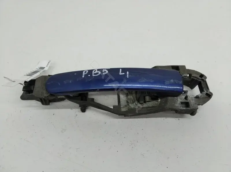 Ручка двери 3B0837885