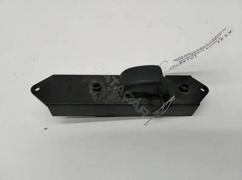 Кнопка стеклоподъемника MR252818