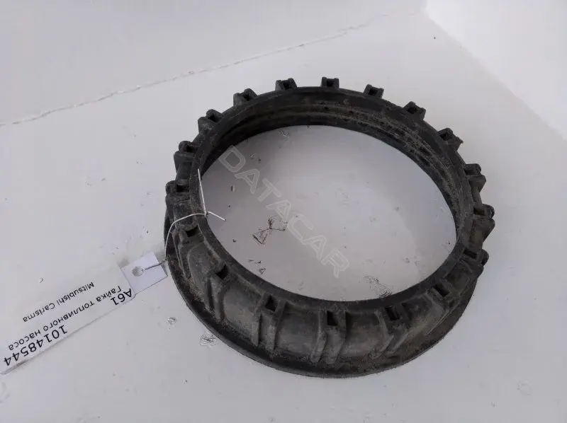 Гайка топливного бака MR271375
